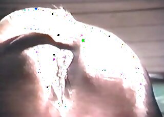 Pony flaunting its incredibly fuckable physique